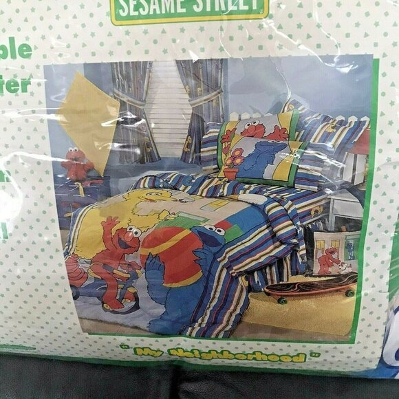 Sesame Street Elmo Bird Cookie Monster My Neighborhood Reversible Comforter Twin - Picture 4 of 7